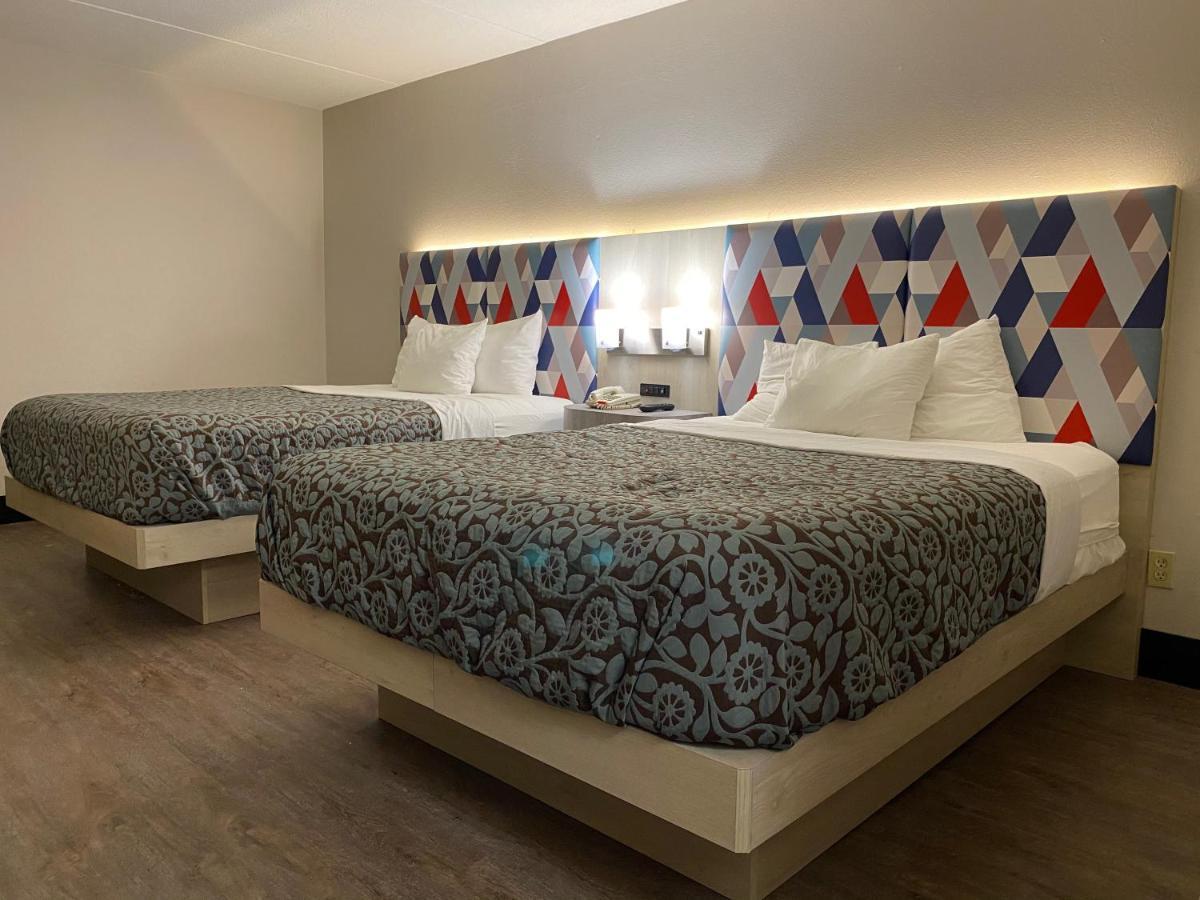 Days Inn & Suites By Wyndham Peachtree Corners נורקרוס מראה חיצוני תמונה