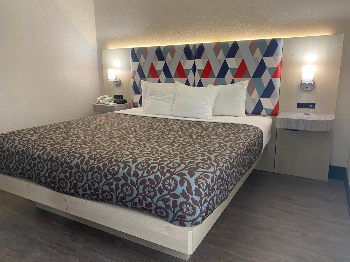 Days Inn & Suites By Wyndham Peachtree Corners נורקרוס מראה חיצוני תמונה